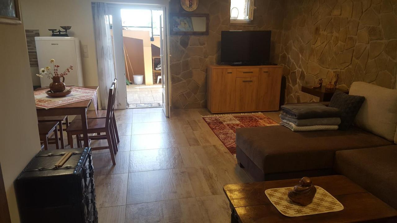 Gyoengyvirag Apartman Keszthely Exteriér fotografie